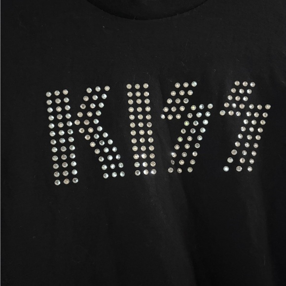Black KISS Graphic Women's Tee - Picture 2 of 4